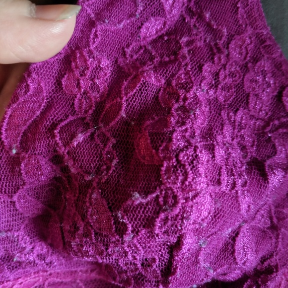 Guess fuchsia pink lace bralette sz m - Picture 2 of 3